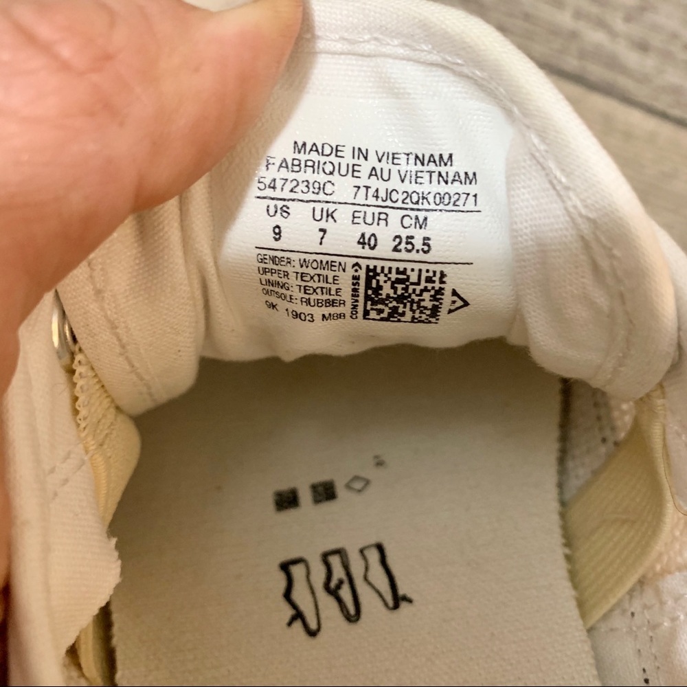 Converse - Picture 7 of 7